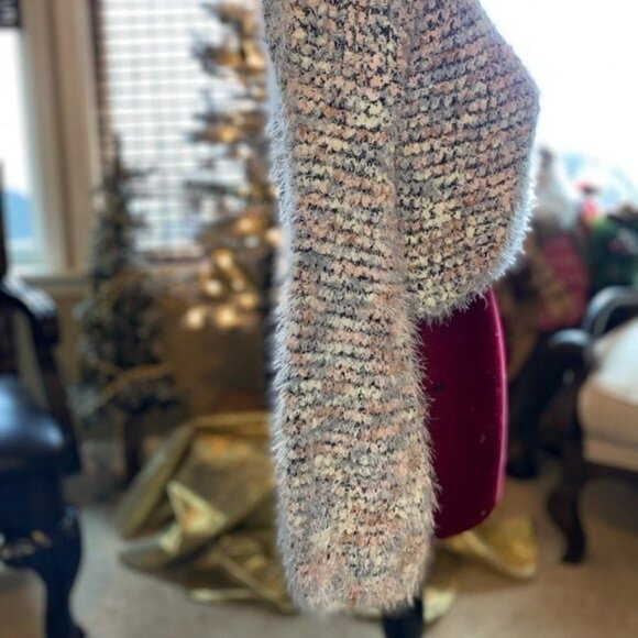 Colorful Romantichut Balloon Sleeved Sweater Crop(L) - Picture 2 of 4